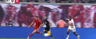 1746279379211042461.gif 牛仁05.gif